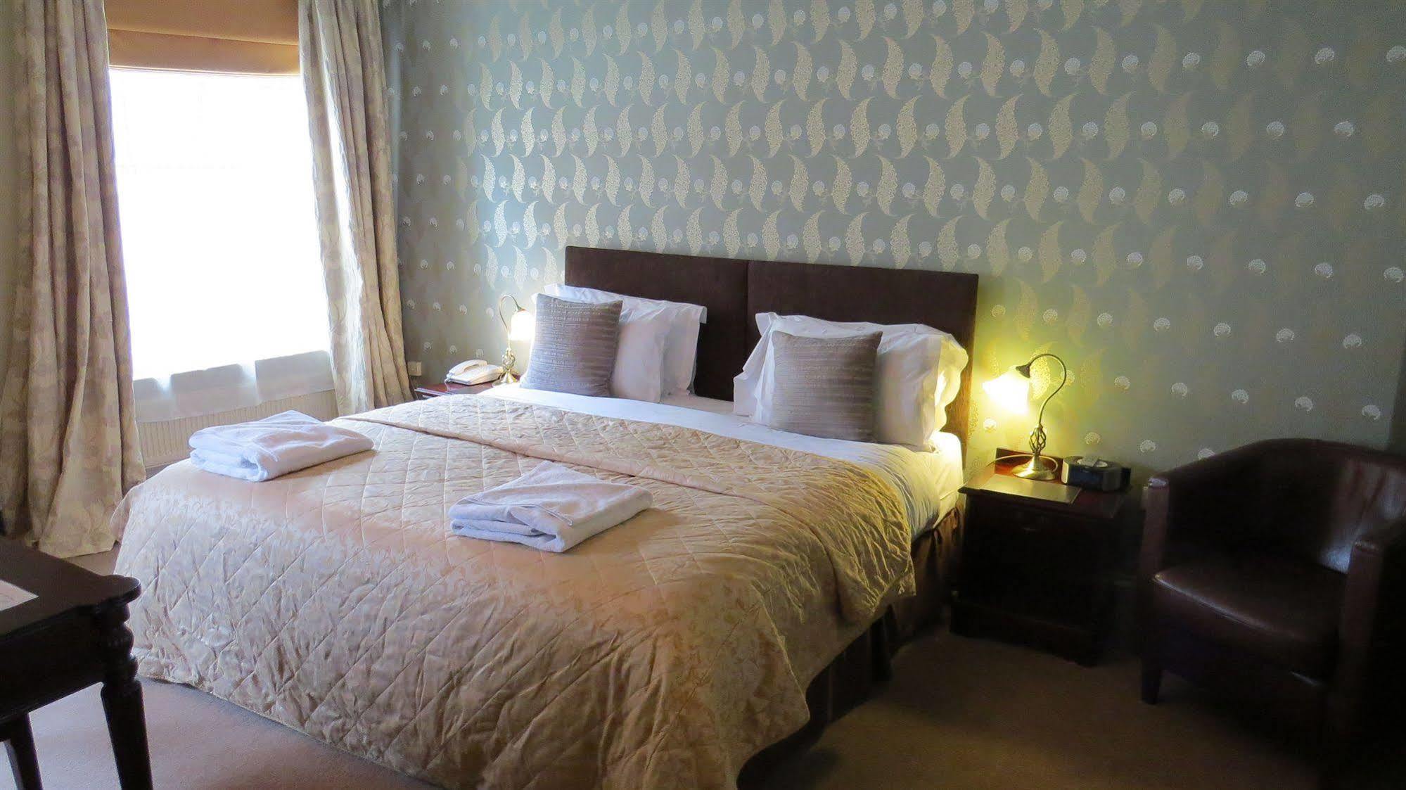 The Kings Head Hotel Ross-on-Wye Экстерьер фото